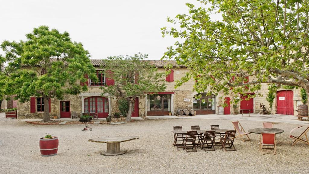 Ferienwohnung Mas Du Notaire Gallician Exterior foto