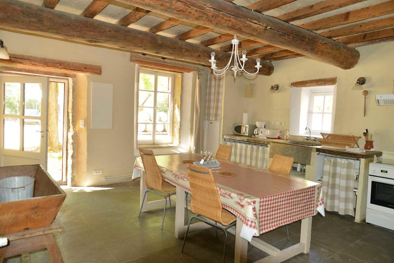 Ferienwohnung Mas Du Notaire Gallician Exterior foto