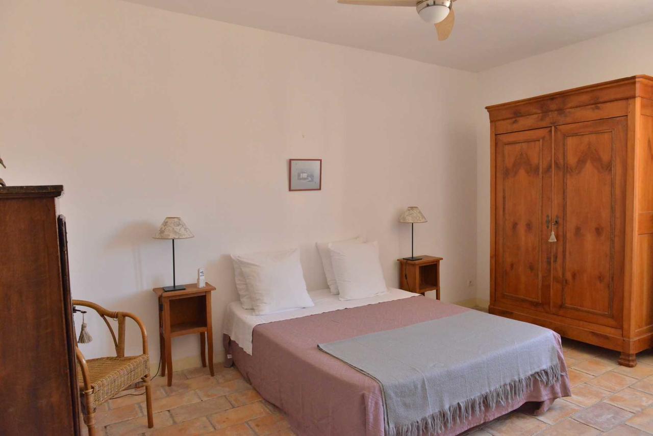 Ferienwohnung Mas Du Notaire Gallician Exterior foto
